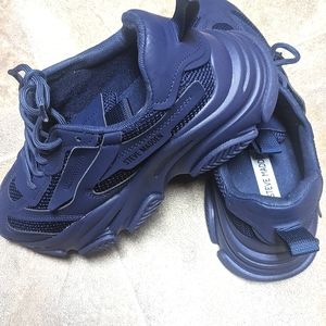 COPY - New Steve Madden Snickers for women,dark/blue size 8.5